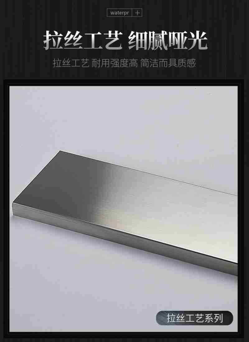 胜利路步行街开启精彩空中表演。